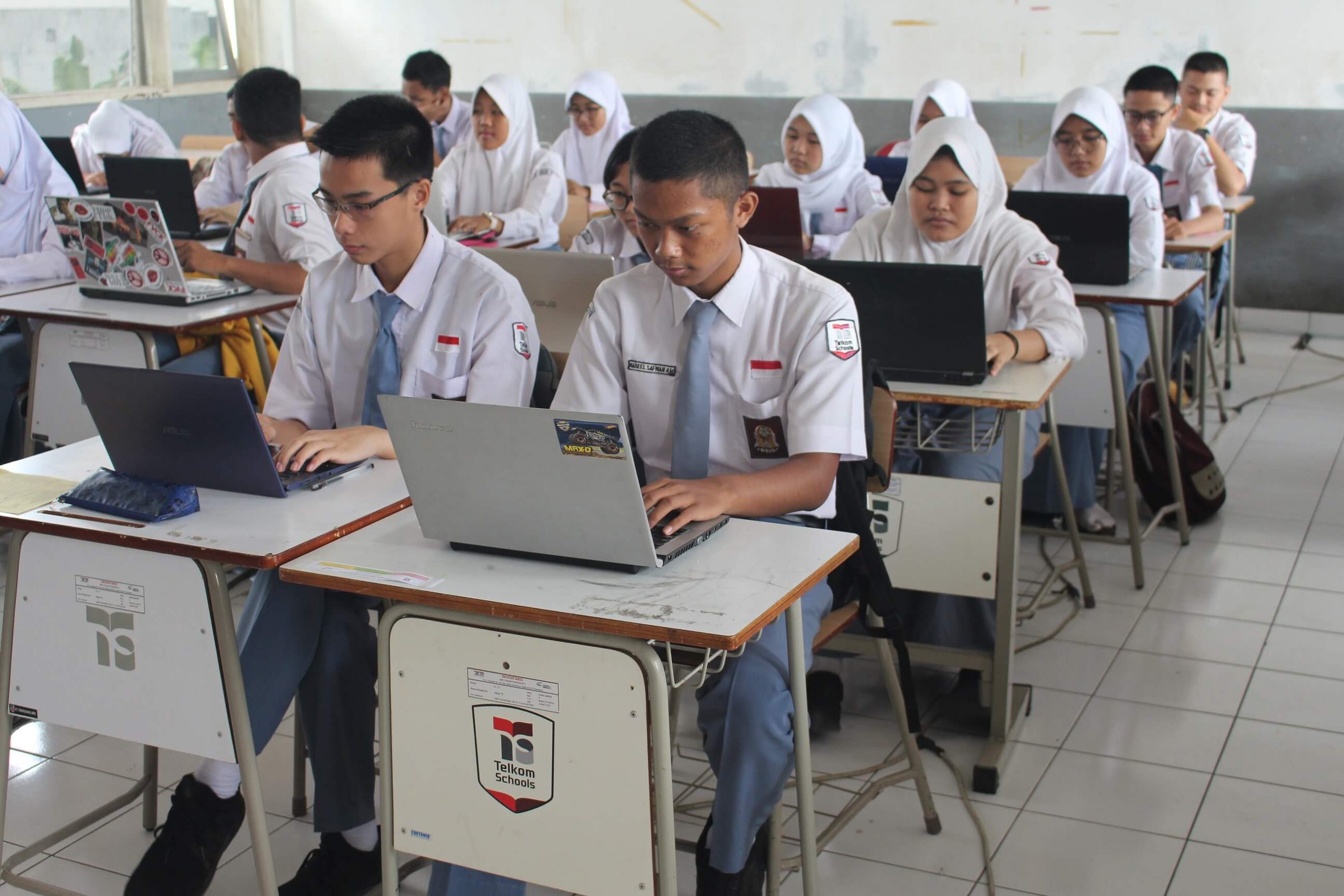 Pengembangan skill coding siswa/i SMK IT Nusantara